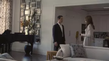 Club Monaco Long Grey Wool Cardigan worn by Rava Roy (Natalie Gold) as seen in Succession TV show (Season 3 Episode 1)