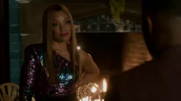 Jivago One For The Money Dress porté par Dominique Deveraux (Michael Michele) vu dans Dynasty (S04E01)