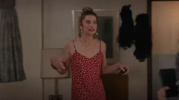 Vestido Crimini de reforma usado por Alexis Rose (Annie Murphy) como se ve en Schitt's Creek (S06E04)