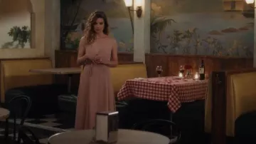 Reformation Callalilly Vestido usado por Alexis Rose (Annie Murphy) como se ve en Schitt's Creek (S06E08)