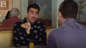 Kenzo Eye Logo Jumper usado por David Rose (Daniel Levy) como se ve en Schitt's Creek (S06E09)
