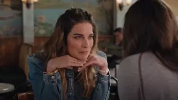 Sheryl Lowe Rose Quartz Bracelet with 14k Gold and Diamond Donut Beads worn by Alexis Rose (Annie Murphy) as seen in Schitt's Creek (S06E13)
