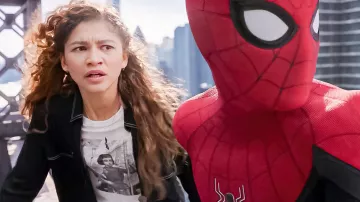Tee-shirts from Spider-Man: No Way Home: Zendaya is wearing "Joan of Arc" Graphic White Tee to portray MJ in the Marvel's movie
