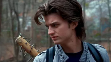 Nail Spike Baseball Bat used by Steve Harrington (Joe Keery) in Stranger Things TV series (Season 2 Episode 8)
