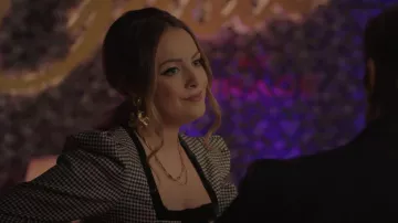 Sylvia Toledano Sun & Moon Clip-On Drop Pendientes usados por Fallon Carrington (Elizabeth Gillies) como se ve en Dinastía (S04E05)