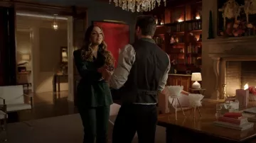 Racil Houndstooth-Check Pantalones a medida usados por Fallon Carrington (Elizabeth Gillies) como se ve en Dynasty (S04E06)