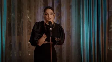 Robe découpée en cristal Rasario portée par Fallon Carrington (Elizabeth Gillies) vue dans Dynasty (S04E07)