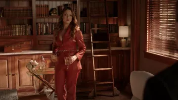 Gucci Horsebit Chain Belt usado por Fallon Carrington (Elizabeth Gillies) como se ve en Dynasty (S04E06)