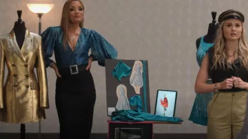 PatBO Metallic Plunge Bodysuit usado por Dominique Deveraux (Michael Michele) como se ve en Dynasty (S04E11)