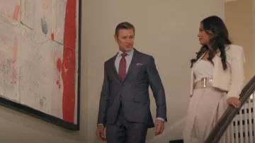 Falda de borla de raso Vince usada por Cristal Carrington (Daniella Alonso) como se ve en Dinastía (S04E11)