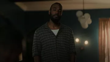 Scotch and Soda Knit Button Up Shirt porté par Luke James comme on le voit dans The Chi (S05E10)