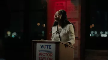 Veronica Beard Minirobe en tweed palatin portée par Mariah Gordon comme on le voit dans The Chi (S05E10)