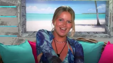 Asos Mo­tel Pa­mi Biki­ni worn by Tasha Ghouri as seen in Love Island (S08E09)
