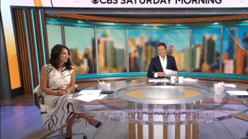 Mango Flowy Pleat­ed Dress worn by Nancy Chen as seen in CBS Mornings on September 3,2022