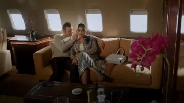 Dolce & Gabbana Falda Midi de lentejuelas plisadas usada por Cristal Carrington (Daniella Alonso) como se ve en Dinastía (S04E10)