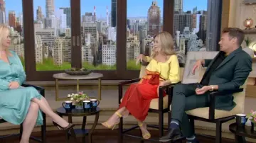 Gianvito Rossi Portofino Leather Sandals worn by Kelly Ripa as seen in LIVE with Kelly and Ryan on September 5,2022