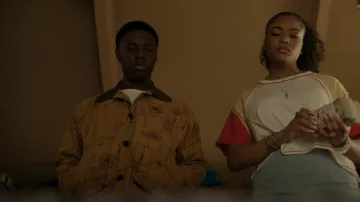 Veste en polyester brun Andersson Bell portée par Kevin Williams (Alex R. Hibbert) vue dans The Chi (S05E10)