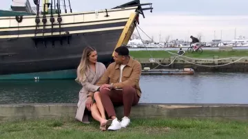 Steve Madden Lilah Sandal porté par Rachel Recchia vu dans The Bachelorette (S19E08)