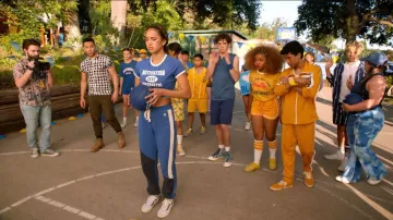 Venus Williams Eleven In Legacy Jogger by Eleven usado por Gina (Sofia Wylie) como se ve en High School Musical: The Musical: The Series (S03E06)