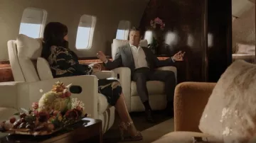 Sandales Jimmy Choo Maie Glitter Platform portées par Cristal Carrington (Daniella Alonso) vues dans Dynasty (S04E14)