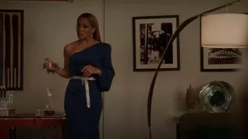 B Low the Belt Abigail Belt portée par Dominique Deveraux (Michael Michele) comme vu dans Dynasty (S04E14)