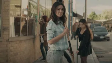 Rails Hunter Plaid Camisa usada por Lana Lang Cushing (Emmanuelle Chriqui) como se ve en Superman & Lois (S01E15)