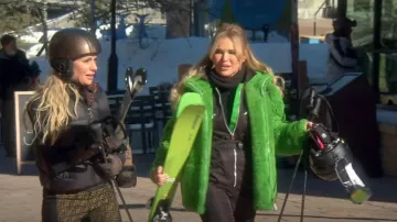 Salopettes de ski Fendi Coated Canvas-Jacquard portées par Dorit Kemsley dans The Real Housewives of Beverly Hills (S12E17)