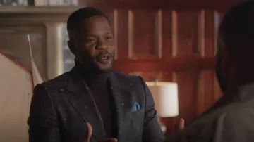 Costume à carreaux Gucci Heritage Bee porté par Jeff Colby (Sam Adegoke) vu dans Dynasty (S04E20)