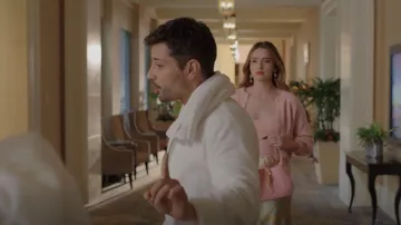 Alice + Olivia Rhea Fuzzy Cropped Sweater Tank Top worn by Kirby Anders (Maddison Brown) as seen in Dynasty (S04E20)