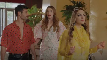 Etro Paisley Print Silk Kaftan Top porté par Fallon Carrington (Elizabeth Gillies) vu dans Dynasty (S04E20)