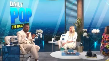 Pantalones de traje de corte recto de Zara usados por Justin Sylvester como se ve en E! Noticias Daily Pop en septiembre 9,2022