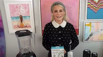 Alice + Olivia Collins Embellished Cardigan worn by Saddie Murray as seen in Extra on  September 12,2022