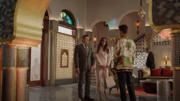 Pantalon Paige Leema porté par Cristal Carrington (Daniella Alonso) vu dans Dynasty (S04E20)