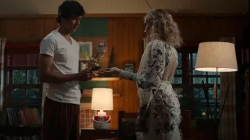 ASOS Design Bordado Organza Mini Vestido con Manga puff usado por Val (Meg Donnelly) como se ve en High School Musical: The Musical: The Series (S03E08)