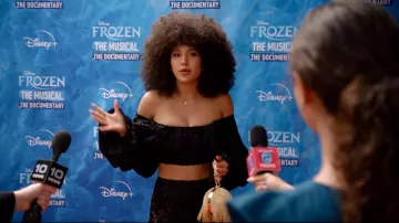 ASOS Luxe 3D Lace Bardot Crop Top in Black worn by Gina (Sofia Wylie) as seen in High School Musical: The Musical: The Series (S03E08)