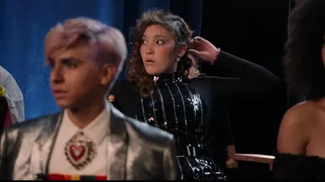 Topshop Stripe Sequin Jumpsuit in Black usado por Maddox (Saylor Curda) como se ve en High School Musical: The Musical: The Series (S03E08)