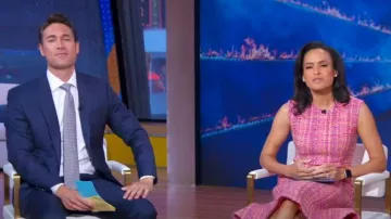Prada Tweed Boucle Vestido de línea A sin mangas usado por Linsey Davis como se ve en Good Morning America el 15 de septiembre de 2022
