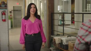 Joie Shariana Blouse worn by Shannon Ross (Nicole Power) as seen in Strays (S02E01)