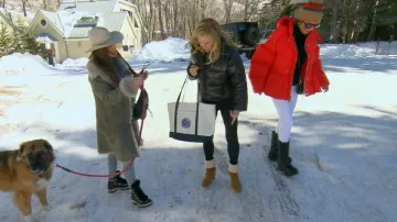 Moncler Zannie Wedge Boots usadas por Kathy Hilton como se ve en The Real Housewives of Beverly Hills (S12E18)