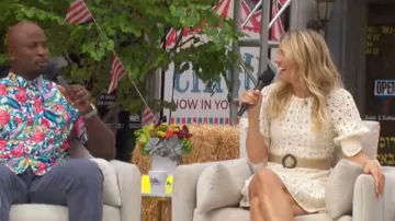 Robe Ted Baker Susena portée par Amanda Kloots telle que vue dans The Talk le 14 septembre 2022