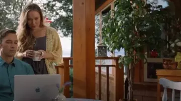 Rebellion Yellow Lace Kimono Jacket worn by Jess O'Brien (Laci J Mailey) as seen in Chesapeake Shores (S06E01)