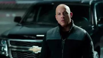 Veste Spyder Rambler portée par Xander Cage (Vin Diesel) comme on le voit dans xXx: Return of Xander Cage