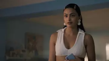 Ivory Textured Collared Crop Top worn by Drea (Camila Mendes) in Do Revenge