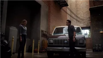 AG Jeans Mari Jeans porté par Addison Augustine (Caitlin Bassett) vu dans Quantum Leap (S01E01)