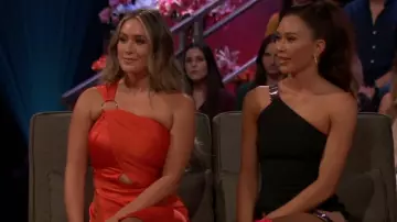 David Koma One-Shoulder Buckle-Detailed Crepe Mini Dress porté par Gabby Windey comme on le voit dans The Bachelorette (S19E12)