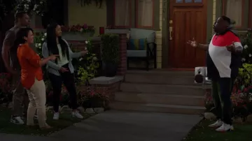 Zapatillas Puma RS-X usadas por Calvin (Cedric el Animador) como se ve en The Neighborhood (S05E01)