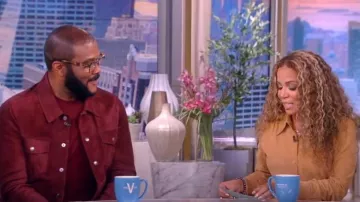 Nili Lotan Marion Belted Suede Midi Shirt Dress worn by Sunny Hostin as seen in The View on September 22,2022