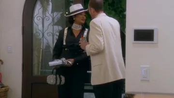 Alexander Wang Mini Cruiser Crystal Duffle porté par Garcelle Beauvais vu dans The Real Housewives of Beverly Hills (S12E19)