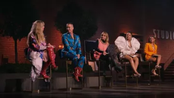 Moschino Ted­dy Bear-Mo­tif Peak-Lapels Sin­gle-Breast­ed Suit worn by Jeremy Scott as seen in Making the Cut (S03E06)