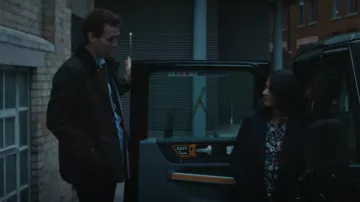 Barbour Clas­sic Beau­fort Wax Jack­et worn by Commander Danny Hart (Ben Miles) as seen in The Capture (S02E05)